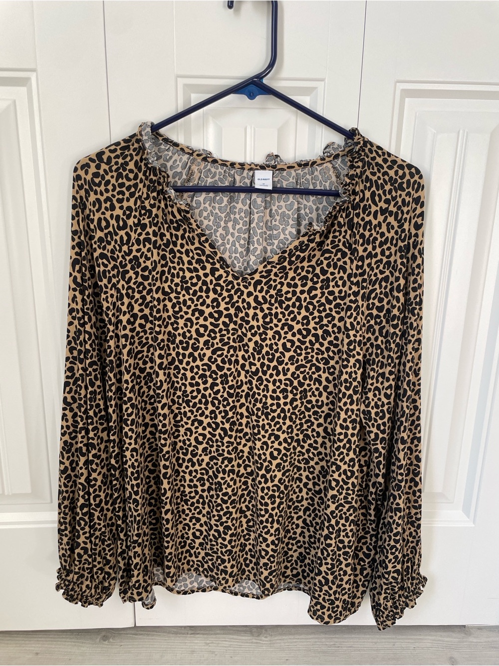 Old Navy Leopard-Print V-Neck Ruffle Cuff Blouse in Tan and Black